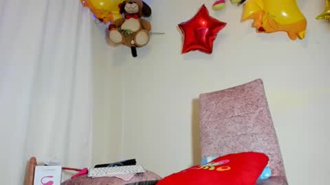 Snapshot of dariana_hot chatting on 02.22.25 dariana_hot online show from 02.22.25