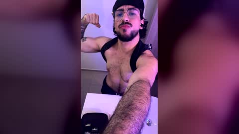 Snapshot of darioftm chatting on 04.06.26 DarioFTM online show from 04.06.26