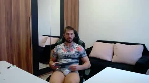 darius_94 online show from 09.28.25