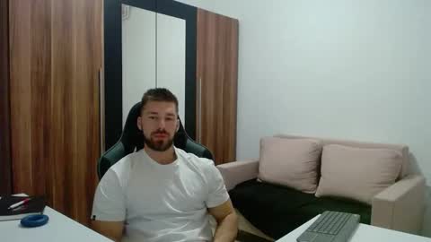 darius_94 online show from 03.25.26