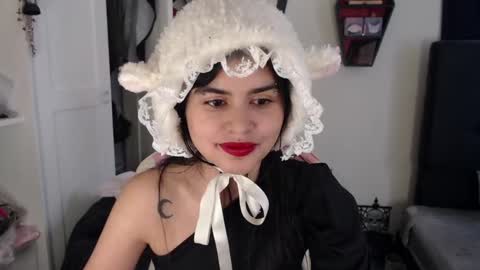 Moony online show from 12.24.24