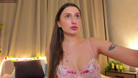 Snapshot of dark_jerry chatting on 04.08.26 Celine online show from 04.08.26