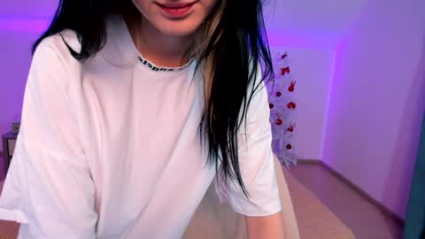Snapshot of dark_lola_ chatting on 01.02.25 Lola online show from 01.02.25