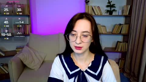 Snapshot of dark_lola_ chatting on 01.14.25 Lola online show from 01.14.25