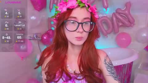 Snapshot of dark_lola_ chatting on 09.23.25 Lola online show from 09.23.25
