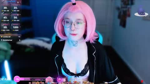 Snapshot of dark_lucious chatting on 02.22.25 Lucious Foijieh online show from 02.22.25