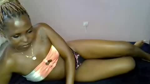 dark_petite_ online show from 04.03.26