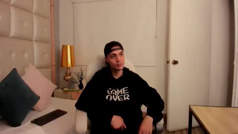 dark_sun333 online show from 12.14.25