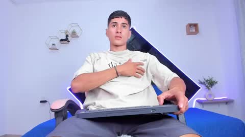 dark_valentino online show from 04.06.26