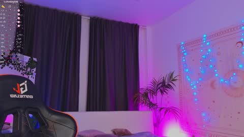 Vamp  online show from 02.01.25