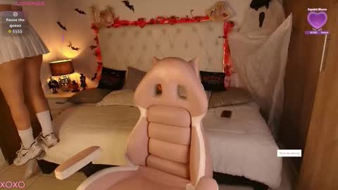 Angel Darcy  online show from 10.17.25