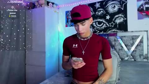 Snapshot of darkboy26_ chatting on 11.14.25 Blake online show from 11.14.25