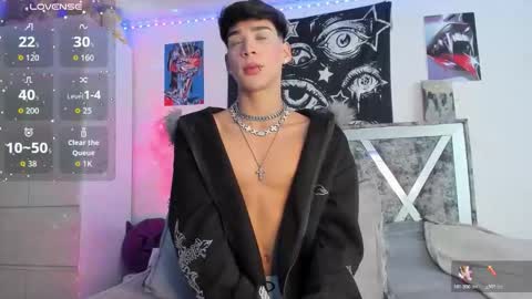 Snapshot of darkboy26_ chatting on 01.09.26 Blake online show from 01.09.26