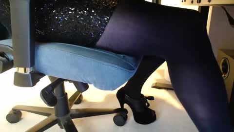 darkestme online show from 01.13.26