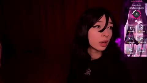 Snapshot of darkfirenight chatting on 03.08.25 Yuu online show from 03.08.25