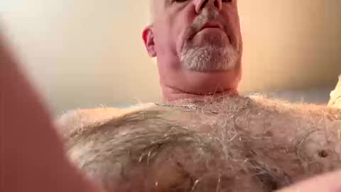 darknite083072 online show from 10.15.25