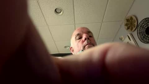 darknite083072 online show from 12.19.25