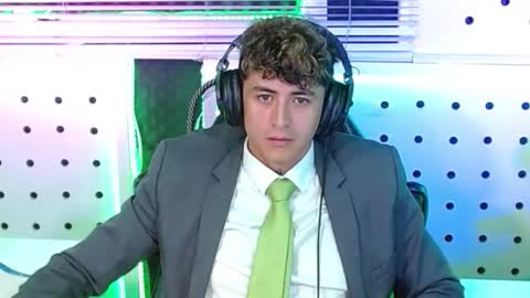 DARKO0717 online show from 10.31.25