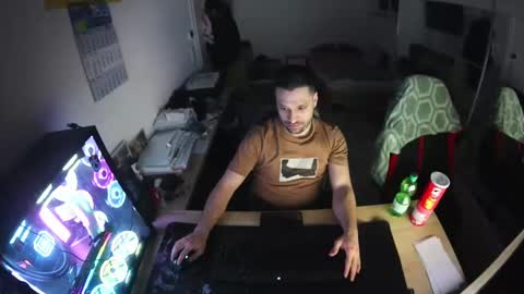 darkschneider_ online show from 02.16.25