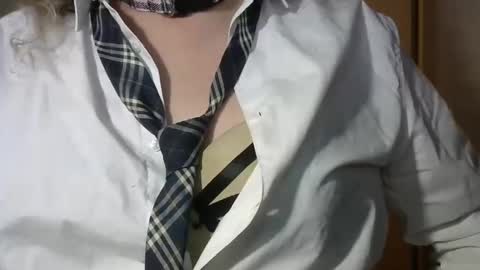 Snapshot of darksonya187 chatting on 12.17.25 sonya online show from 12.17.25