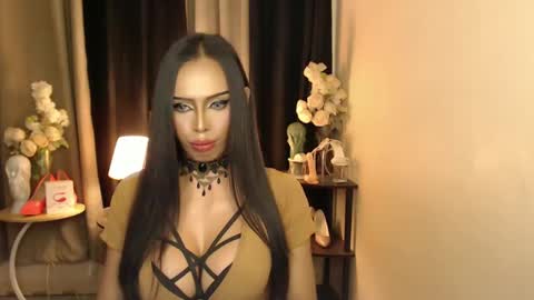 HAPPY BIRTHDAY MISTRESS MADRIANA online show from 02.24.25