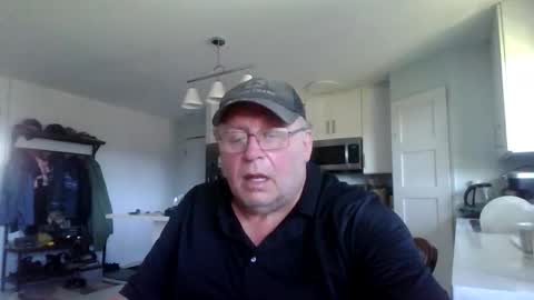 Snapshot of darlago chatting on 10.27.25 darlago online show from 10.27.25