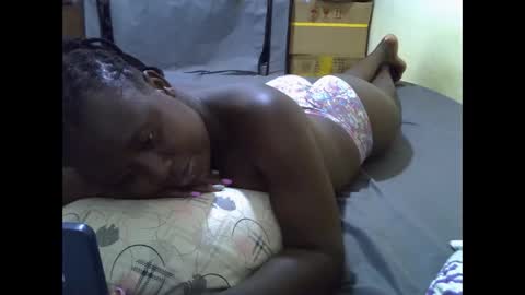 darling_ella online show from 10.23.25