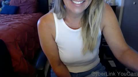 DarlingD online show from 10.28.25