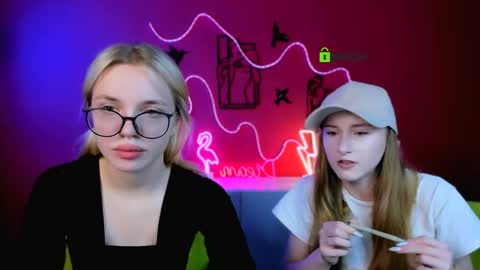 darly honey online show from 04.13.26