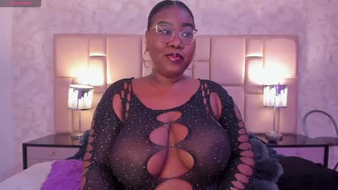 Snapshot of darnellqueen chatting on 01.27.25 Darnell Queen online show from 01.27.25