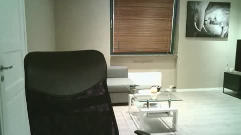 Snapshot of dartanjanas chatting on 09.20.25 Dario online show from 09.20.25