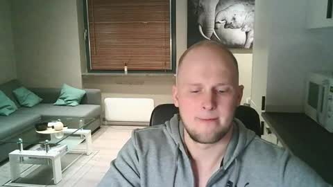 Snapshot of dartanjanas chatting on 10.09.25 Dario online show from 10.09.25