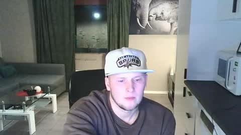 Snapshot of dartanjanas chatting on 01.31.26 Dario online show from 01.31.26