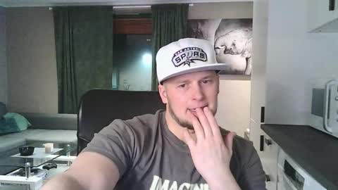 Snapshot of dartanjanas chatting on 02.27.26 Dario online show from 02.27.26