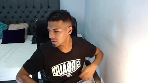 Snapshot of david_bandercock chatting on 12.14.24 david_bandercock online show from 12.14.24