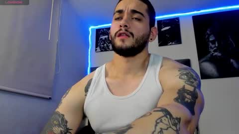 Snapshot of david_franco1 chatting on 03.10.25 Twitter davidsanctum online show from 03.10.25