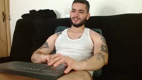 Snapshot of david_franco1 chatting on 09.08.25 Twitter davidsanctum online show from 09.08.25