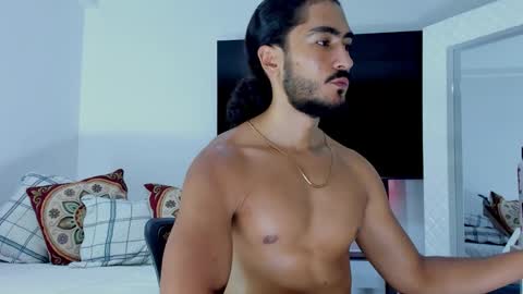 Hey im David that loves to explore and speak their fantasies. Very open talktative and nice. Feel free to chat with me online show from 02.03.26