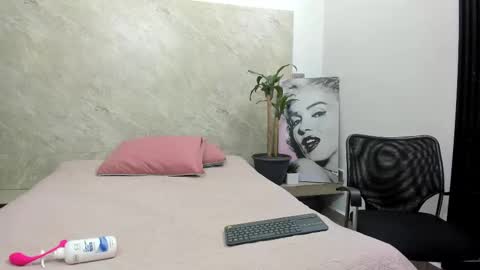 davida_karol online show from 10.02.25