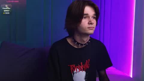 Snapshot of davidleatherhoff chatting on 11.07.25 DAVID online show from 11.07.25