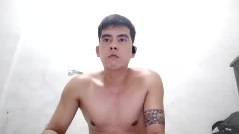 Snapshot of davidrocero chatting on 12.05.24 davidrocero online show from 12.05.24