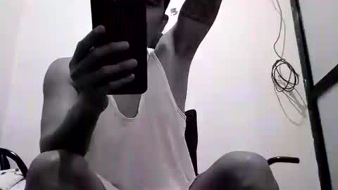 Snapshot of davidrocero chatting on 12.16.24 davidrocero online show from 12.16.24