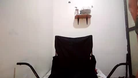 Snapshot of davidrocero chatting on 02.17.25 davidrocero online show from 02.17.25