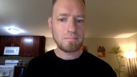 Snapshot of davidwilcox1982 chatting on 10.14.25 Dave online show from 10.14.25