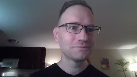 Snapshot of davidwilcox1982 chatting on 12.17.25 Dave online show from 12.17.25