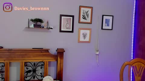 Snapshot of davies_brown chatting on 02.10.25 Davies brown schedule 12pm to 5pm col time online show from 02.10.25