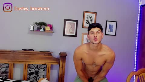 Snapshot of davies_brown chatting on 02.23.25 Davies brown schedule 12pm to 5pm col time online show from 02.23.25