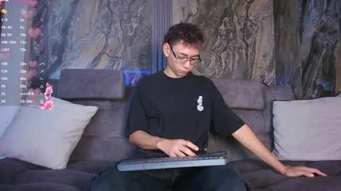 Snapshot of daviid_laid_ chatting on 02.18.26 David online show from 02.18.26