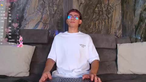 Snapshot of daviid_laid_ chatting on 02.19.26 David online show from 02.19.26