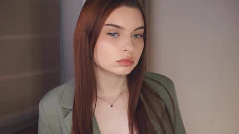 Louise online show from 04.15.26